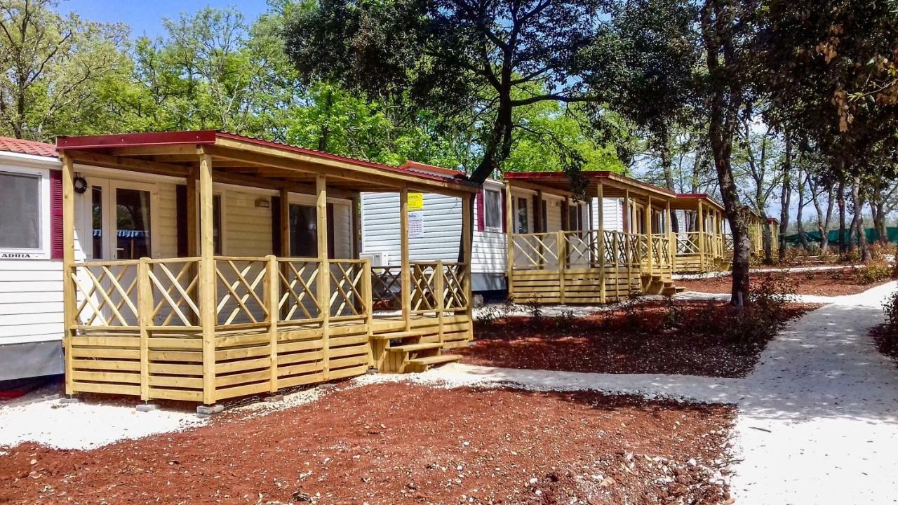 Victoria Mobilehome In Solaris Fkk Naturist Camping Resort Porec Exterior photo